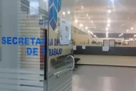 Sigue el paro en Luque, y hoy inician el pago parcial de junio