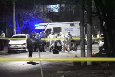 Una chica de 14 años se defendió con una botella y mató a su padre