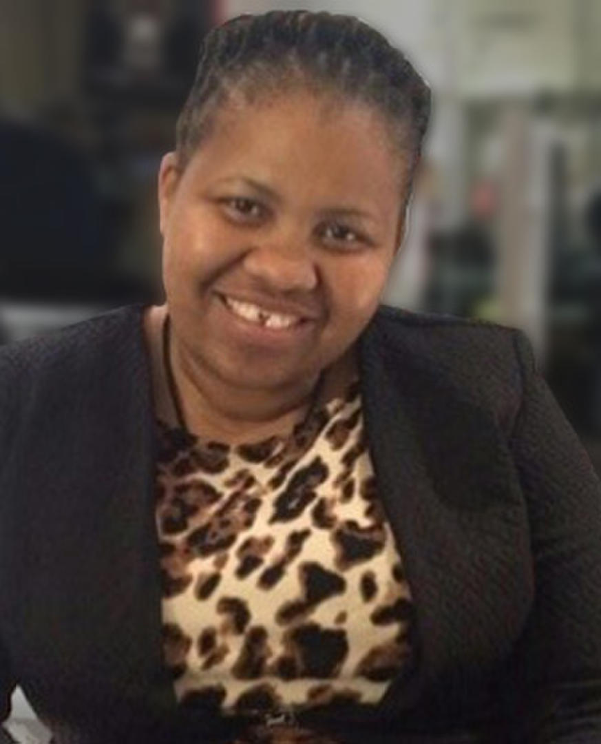 GLORIA MAIMELA, de Sudáfrica. 