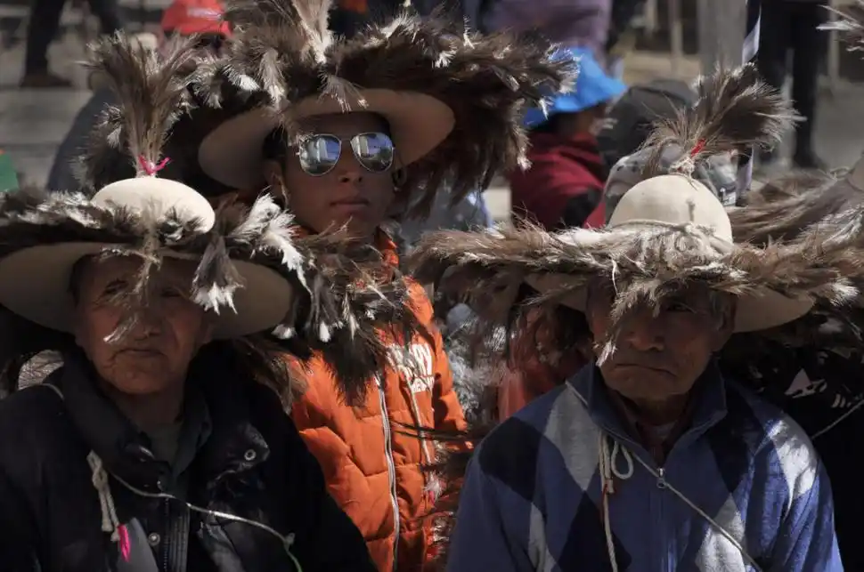 Los Samilantes. Un rato antes de comenzar la danza de los suris. 