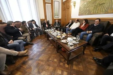 Manzur y Jaldo quieren consolidar un triunfo electoral asentado en los intendentes