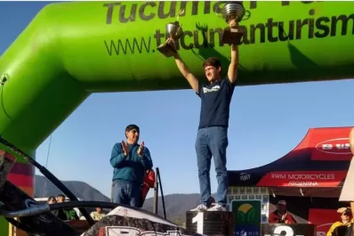 Mercado festejó con el lago de fondo