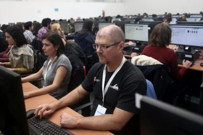 Deberán entregar el software para el escrutinio