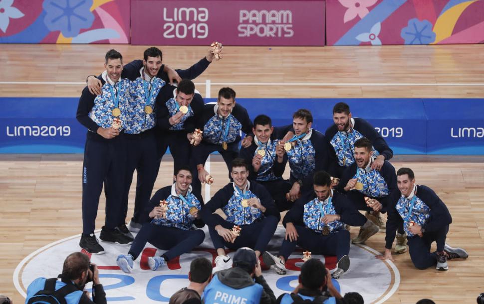 IMPARABLES. Los chicos de la Selección de básquet no dejaron dudas en la final, al vencer a los puertorriqueños 84-66. reuters