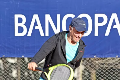 Viajes en colectivo, monstruos de hoy y la mala suerte de “Delpo”