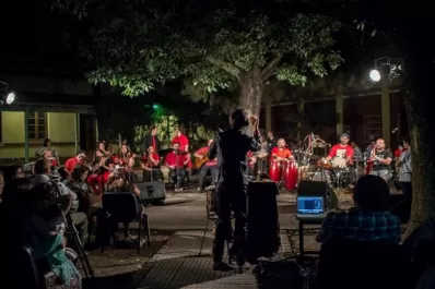 Música para un corto histórico en el cierre