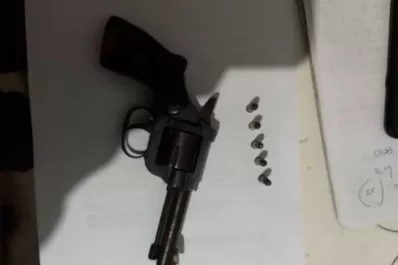 Un alumno de 12 años llevó un arma cargada a una escuela