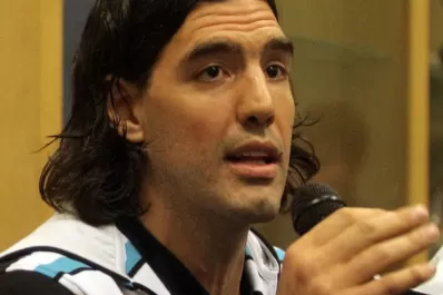 Scola y su opinión sobre Messi: me río cuando en Argentina lo discuten