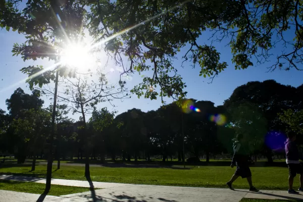 Se espera mucho sol en la previa de un fin de semana caluroso