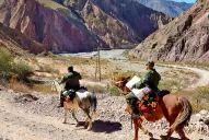 PASO 2019: gendarmes cabalgaron más de 20 horas para llevar las urnas a un pueblo de Salta