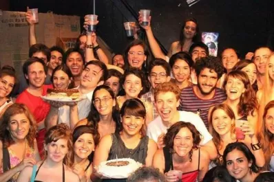 Raúl Reyes reivindica la improvisación en el teatro