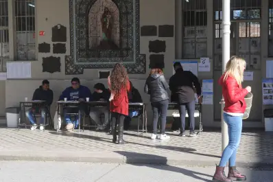 Movilizadores y reparto de votos: las primeras denuncias electorales