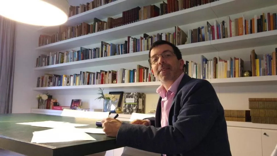 FRANCISCO ALBARELLO. El investigador y docente indaga en los modos en los que la gente lee hoy en día. 