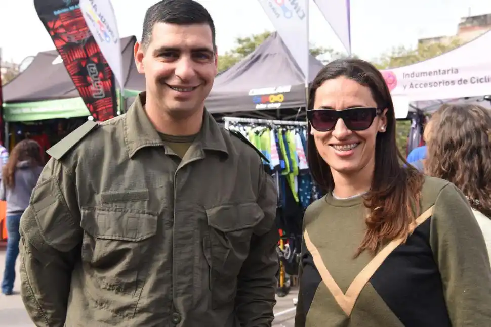 LA CHICA DEL WIFI. Ricardo y Mariana se rieron cuando recordaron su curiosa anécdota.  