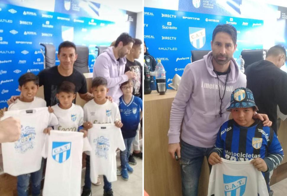 CON LOS ÍDOLOS. Guillermo Acosta y Cristián Lucchetti se prestaron para brindarles un momento de felicidad a los chicos que estaban ayer en el estadio.