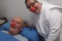 A pura sonrisa: así se recupera el querido Padre Ceschi