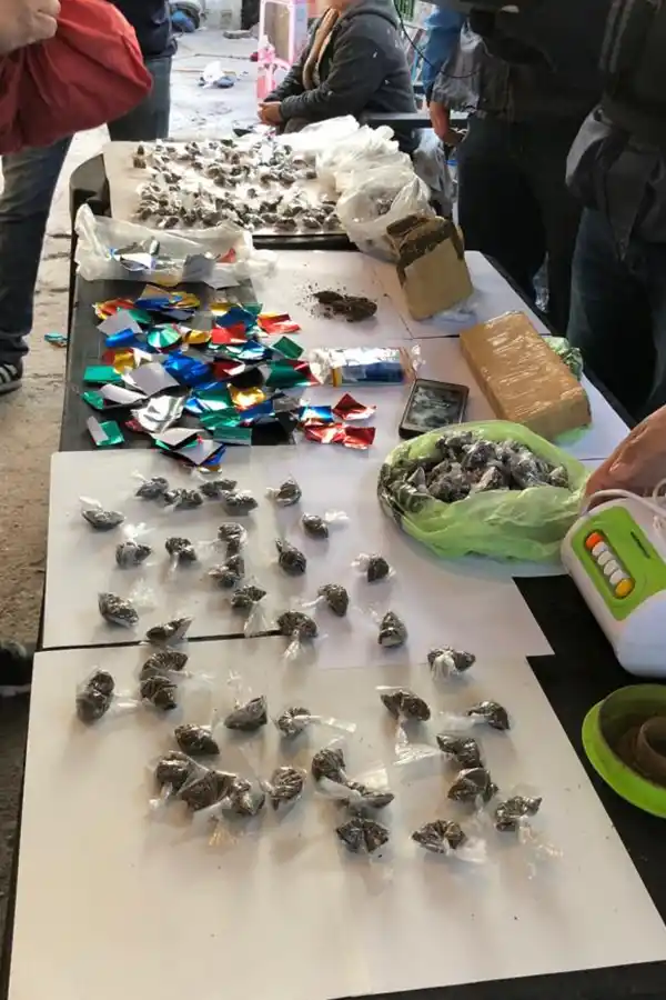 Megaoperativo en San Cayetano: secuestran drogas y armas