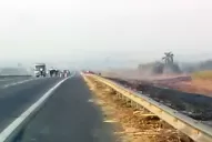 Bruma y pastizales quemados: así se encuentra el lugar del accidente, en la ruta 38