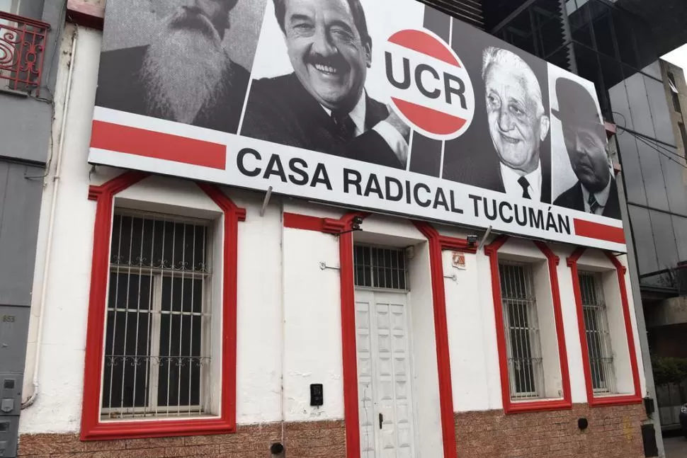 EN BARRIO NORTE. La sede en Tucumán de la Unión Cívica Radical está ubicada en calle Catamarca 851. Allí se realizan reuniones y actividades. la gaceta archivo / Foto de José Nuno