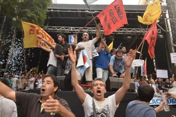 Consejo del Salario: el Gobierno subirá un 35% el mínimo, a $ 16.875, desde octubre