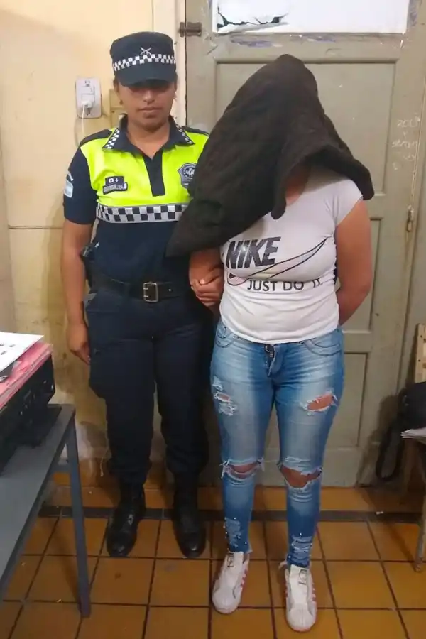 Visitó a su hermano en la cárcel y quiso ingresar droga en un paquete de yerba