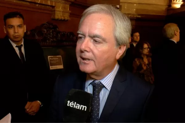 Pinedo: “la Argentina no está en default”