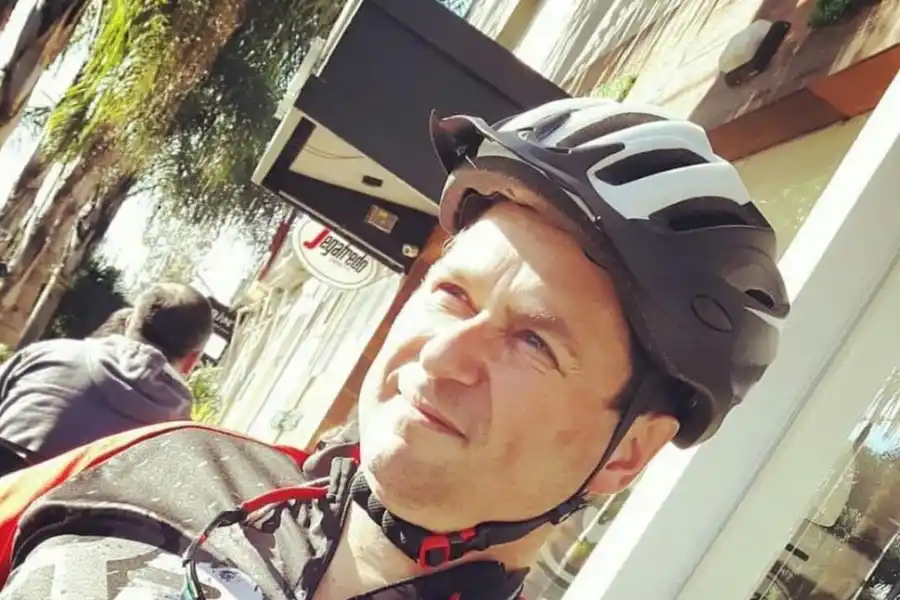 La bicicleta blanca pide más respeto  y memoria