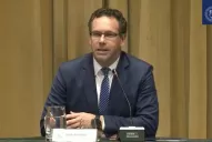 Guido Sandleris: se mantiene la plena libertad para retirar pesos o dólares