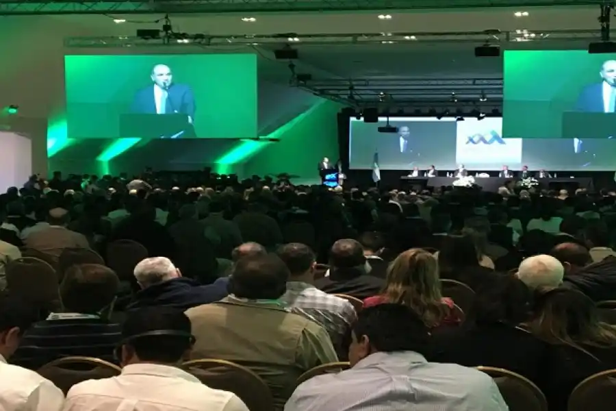 Este encuentro marca un hito, sostuvo Manzur en la inauguración del congreso de la Caña de Azúcar