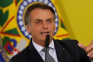 Bolsonaro, contra Bachelet, elogió la dictadura chilena