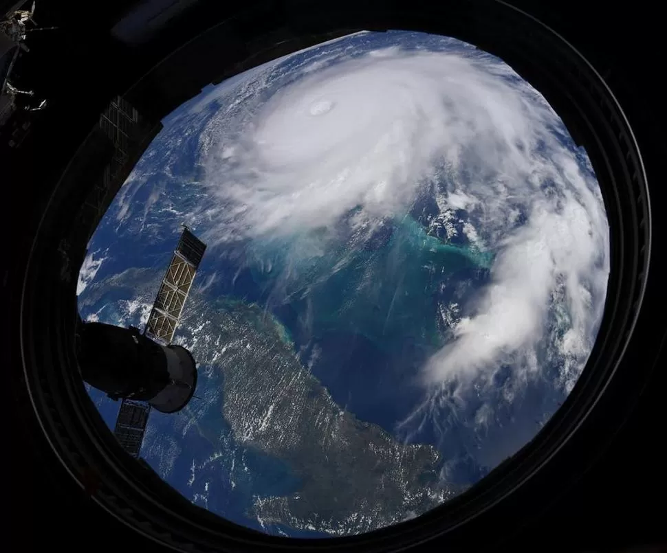 MONSTRUOSO. Dorian, visto desde la Estación Espacial Internacional. reuters