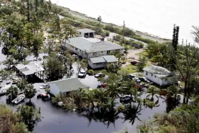 Buscan a sobrevivientes entre los escombros en las Bahamas