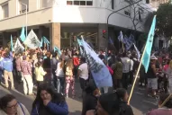 Levantaron el corte, pero 450 familias siguen sin cobrar: el día a día es terrible