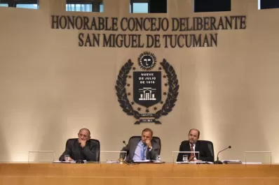 En cuenta regresiva, el Concejo aplaza sesiones, con varios temas pendientes