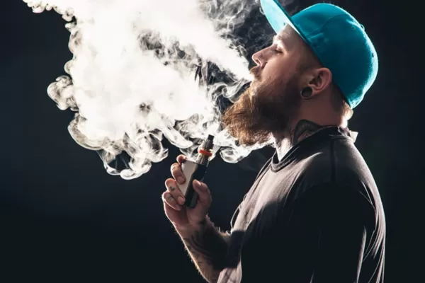 Reportan la tercera muerte vinculada al vapeo y al cigarrillo electrónico