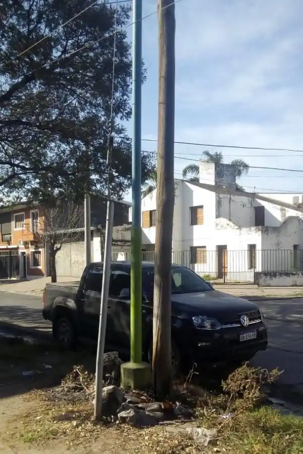 Operarios y conductores en peligro por descargas en pleno centro