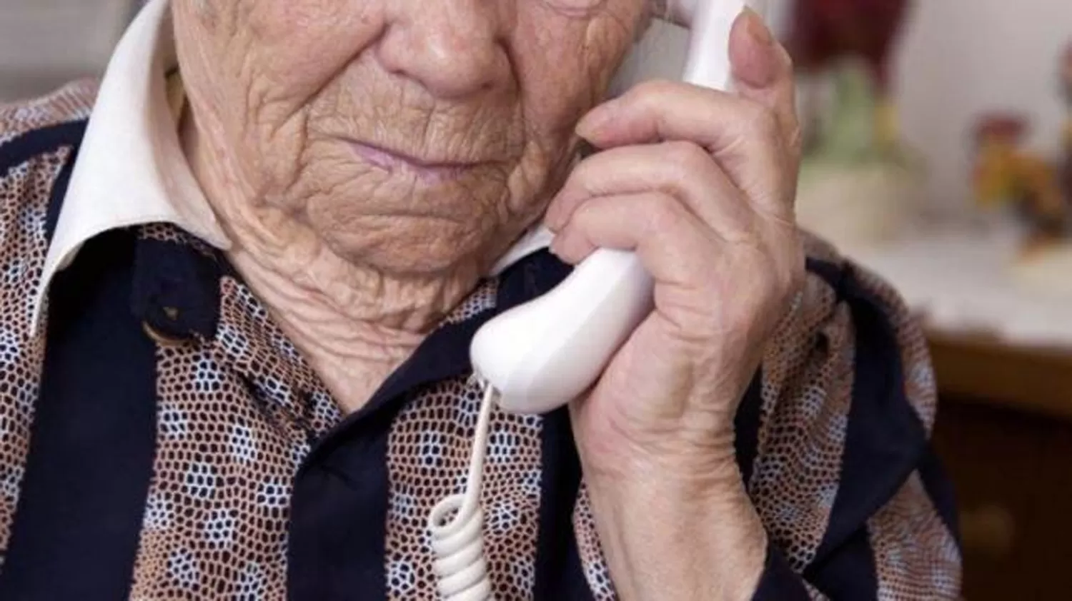 ESTAFA. Así como le pasó a esta señora de 66 años, en noviembre pasado estafaron a una de 89, también en Mendoza.