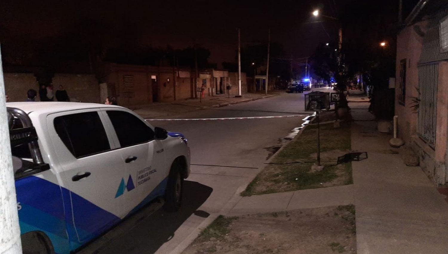 Una mujer murió al quedar en el medio de un tiroteo en La Costanera