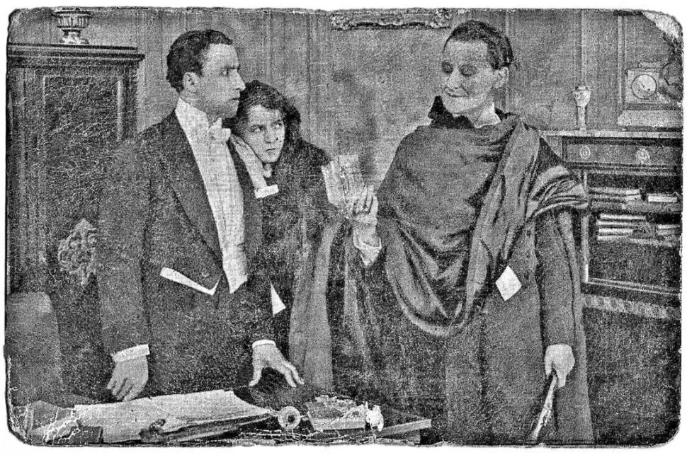 LORENA. Zorrilla (izq) en una escena del filme francés de inicios de 1920. 