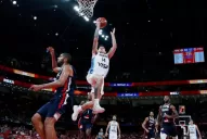 Deck: “me desvive la idea de regresar al país con el título”