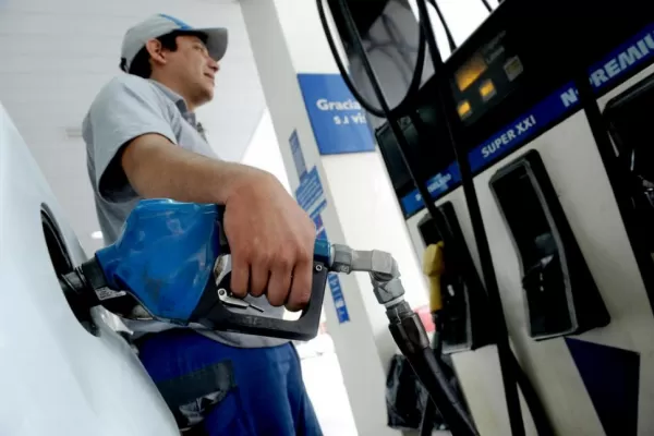 Las estaciones de servicio no aceptarán efectivo en horarios nocturnos
