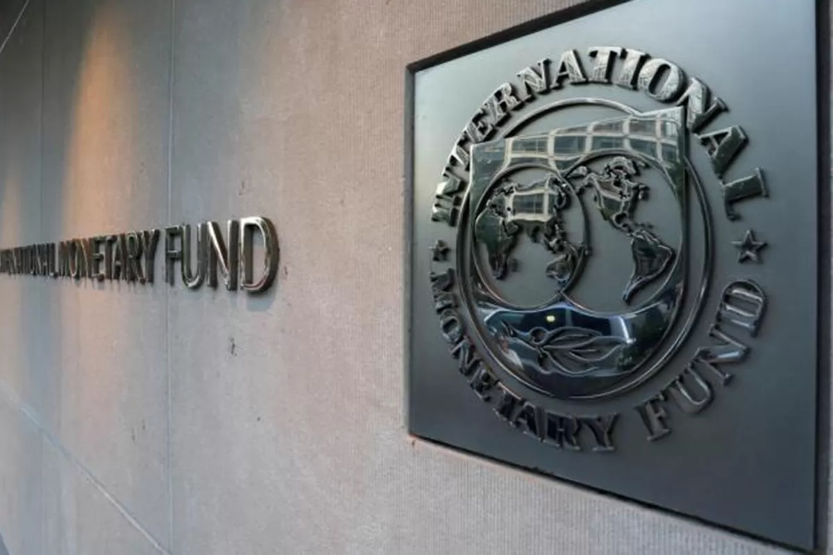 Comienza la crucial negociación para que el FMI envíe U$S 5.400 millones