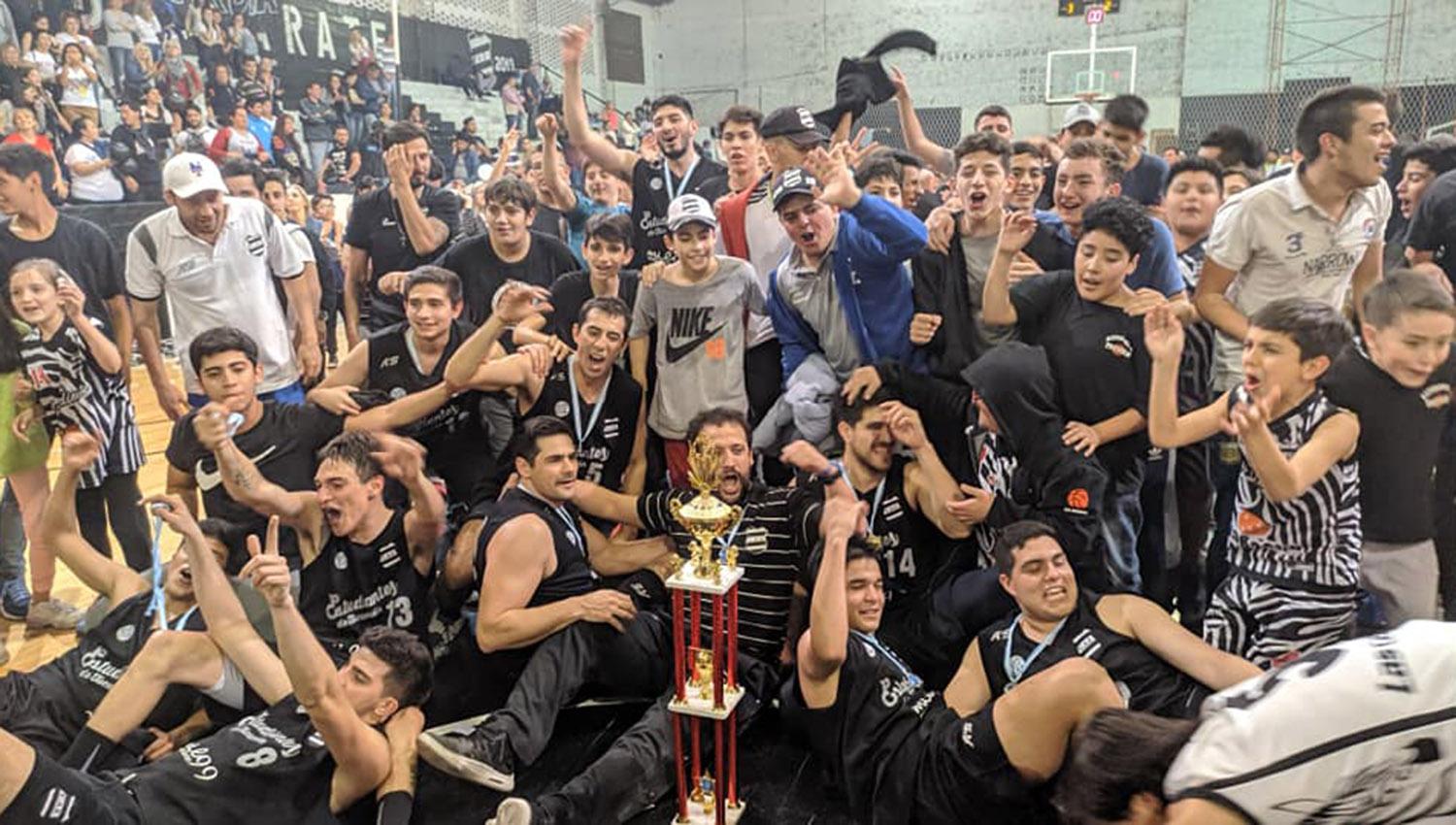 FOTO TOMADA DE TODO BASKET