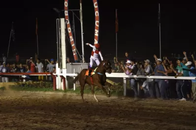Teenek se impuso por cuatro cuerpos en el Gran Premio Batalla de Tucumán