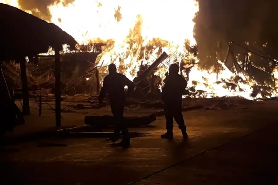 Incendio en la Feria de Simoca