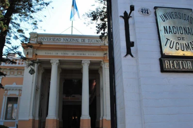 Sin actividad universitaria en Tucumán por un paro de docentes