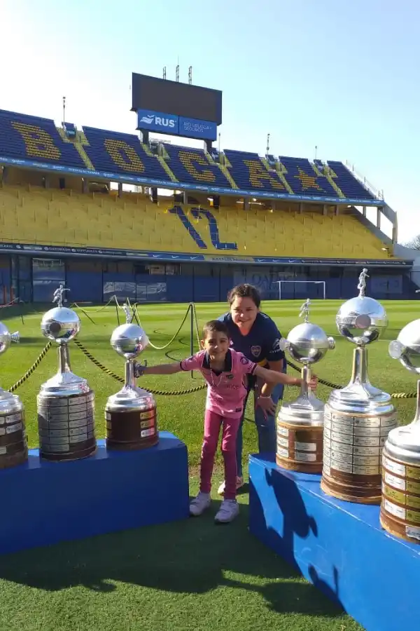 Un encuentro del corazón entre “Delfi” y Carlos Tevez