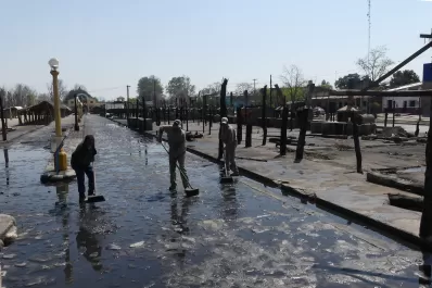 Pese al desastre, trabajan para que la Feria de Simoca abra sus puertas