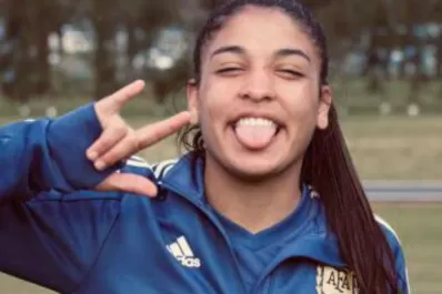 Quién es Rocío Correa, la futbolista herida durante el cortejo fúnebre de su hermano