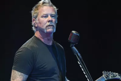 Metallica cancela su gira para que su cantante vuelva a rehabilitación
